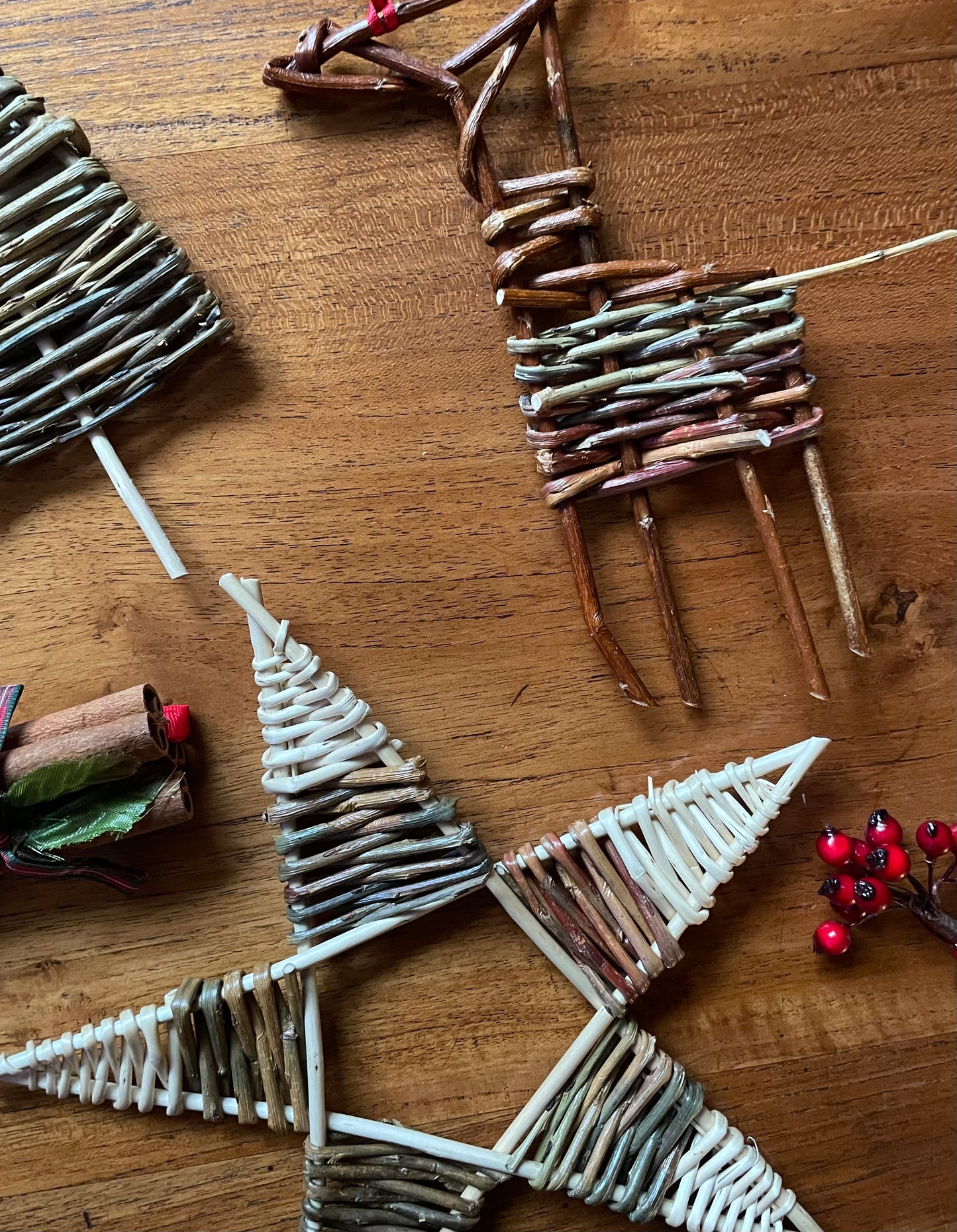 Willow Christmas decoration workshop with Maggie Evans