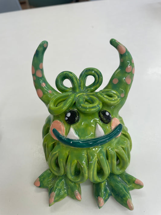 Kid's Pottery Monster workshop by Pot A Phaent